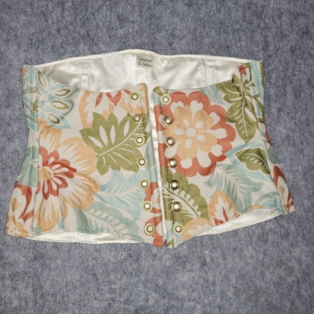 Damsel‎ in this Dress Corset Top Under Bust Floral Tapestry Corset